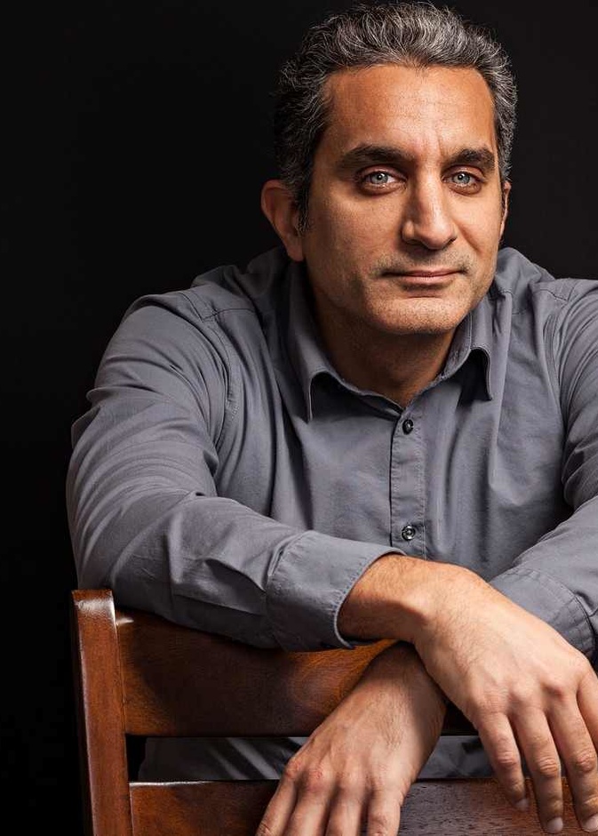 باسم يوسف أول اعلامى ساخر ينتقل من اليوتيوب للفضائيات