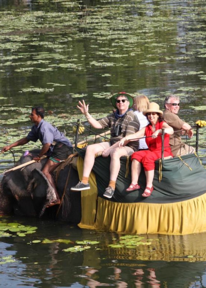 رحلات السفاري التي يتم تنظيمها في المحميات الطبيعية والمنتزهات الوطنية في سريلانكا