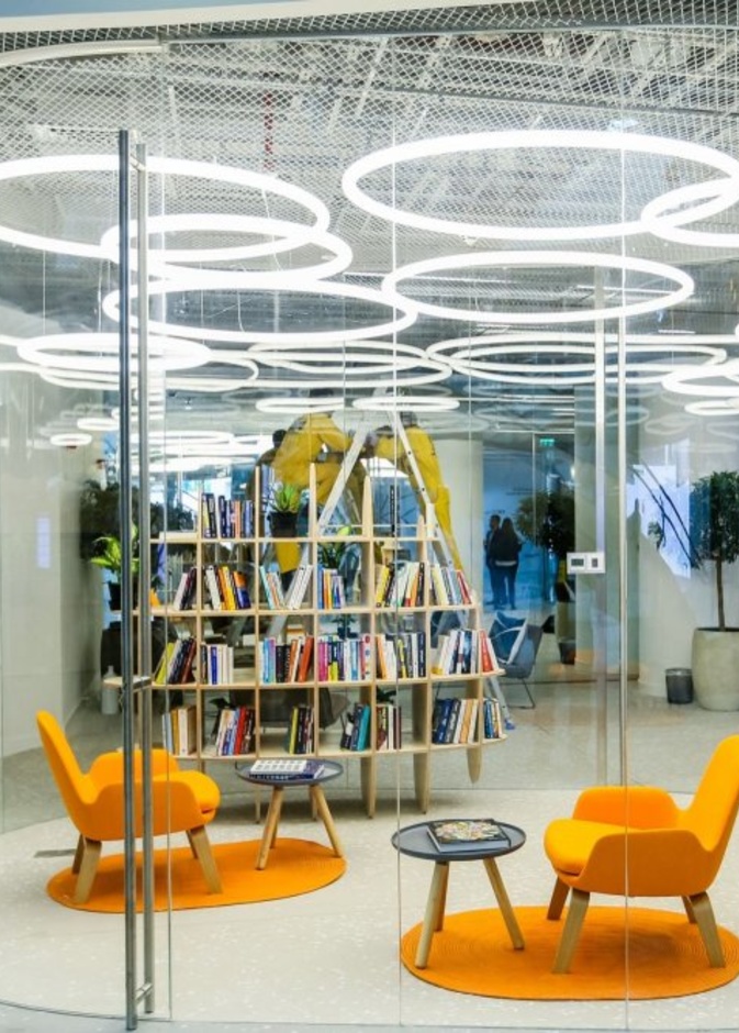 مؤسسة دبي للمستقبل تستضيف برنامج "معهد فاوندر" العالمي لمسرعات الأعمال