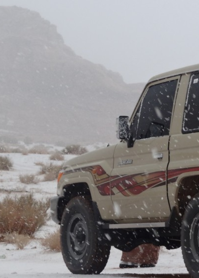 سقوط الثلوج في تبوك شمال المملكة