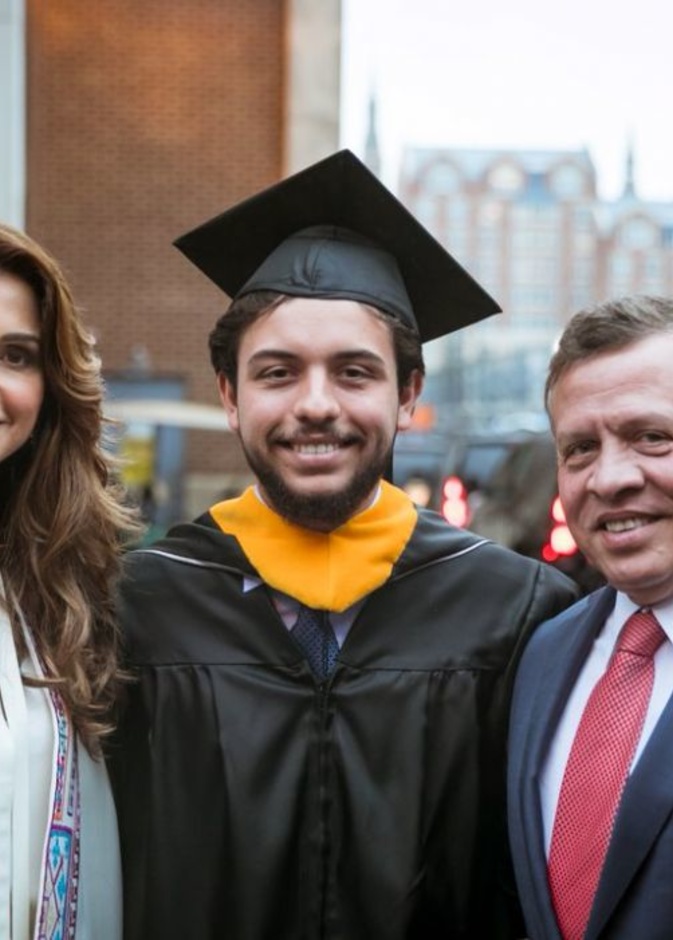 الملك عبدالله والملكة رانيا يحضران حفل تخريج الأمير حسين من جامعة جورج تاون