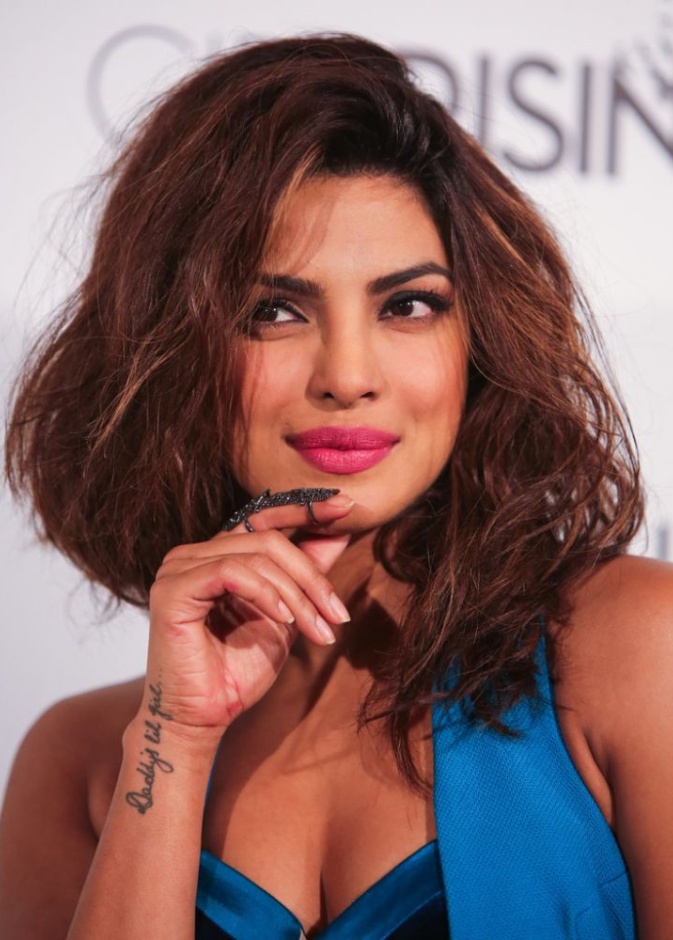 بريانكا شوبرا تثير جدلا حادا على تويتر