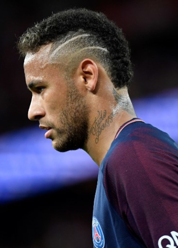 نيمار حزين على زملائه في برشلونة