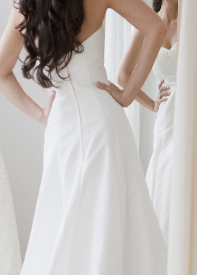 لضمان تسوق ناجح لفستان زفافك..تناولي هذه الأطعمة! 