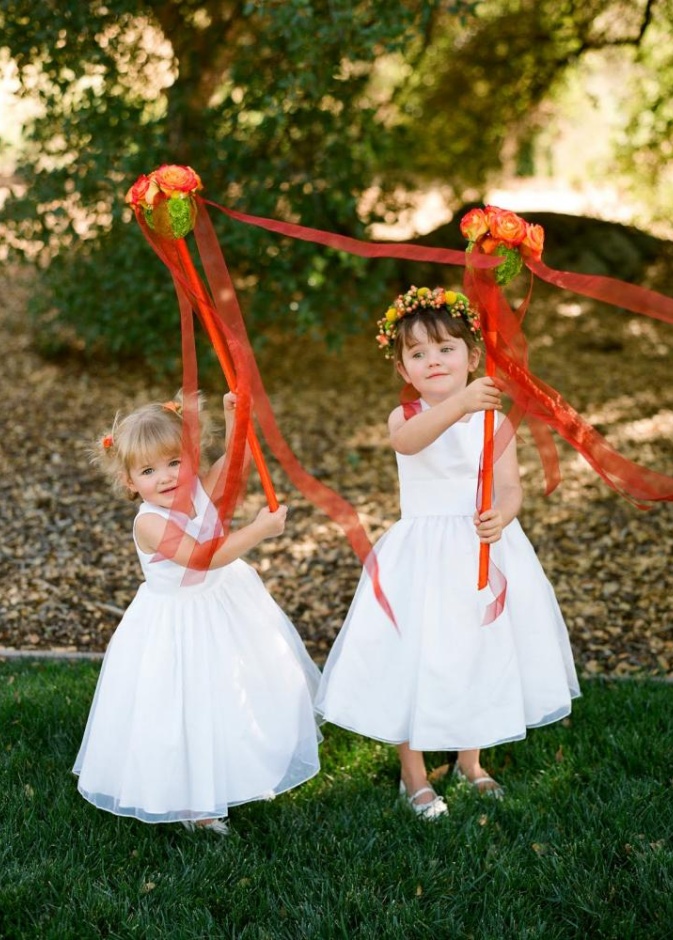 شرائط ملونة من الساتان ستسعد وتفرح فتيات الزهور