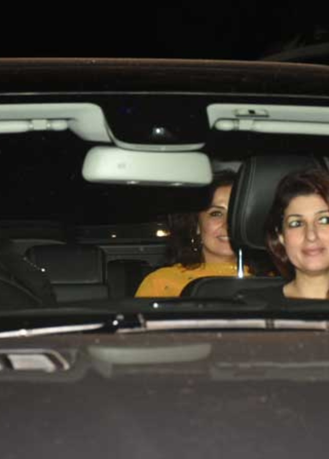  اكشاي كومار وزوجته في العرض الخاص بفيلمه