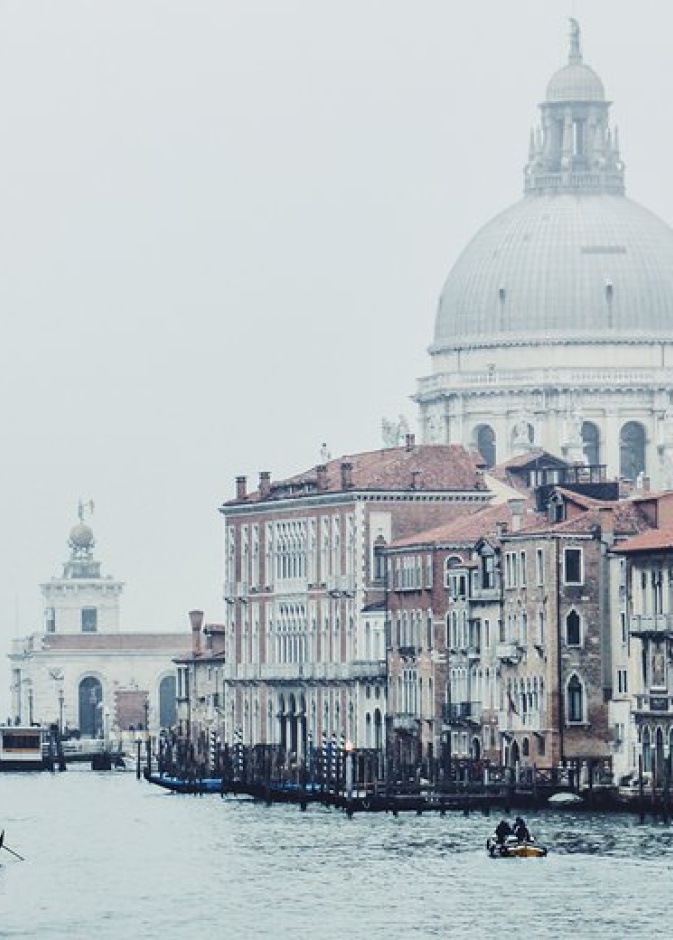 البندقية .. درة إيطاليا وموطن المواقع التاريخية أجمل في الشتاء