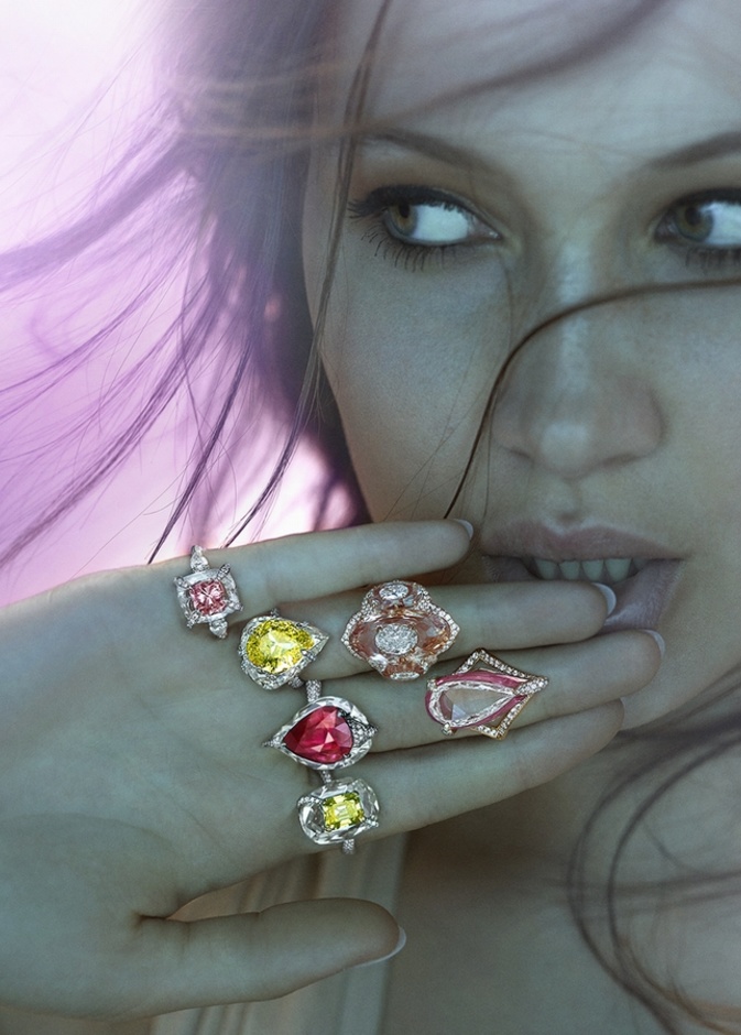 بيلا حديد هي نجمة الحملة الإعلانية لمجموعة The Oriental Ballet من Boghossian