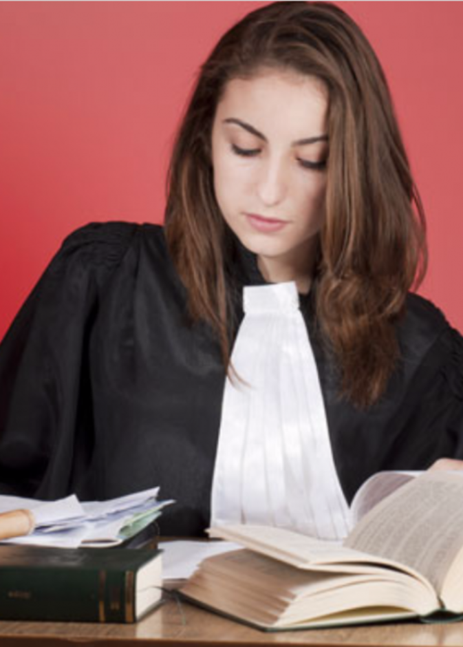 السعوديات ومهنة المحاماة