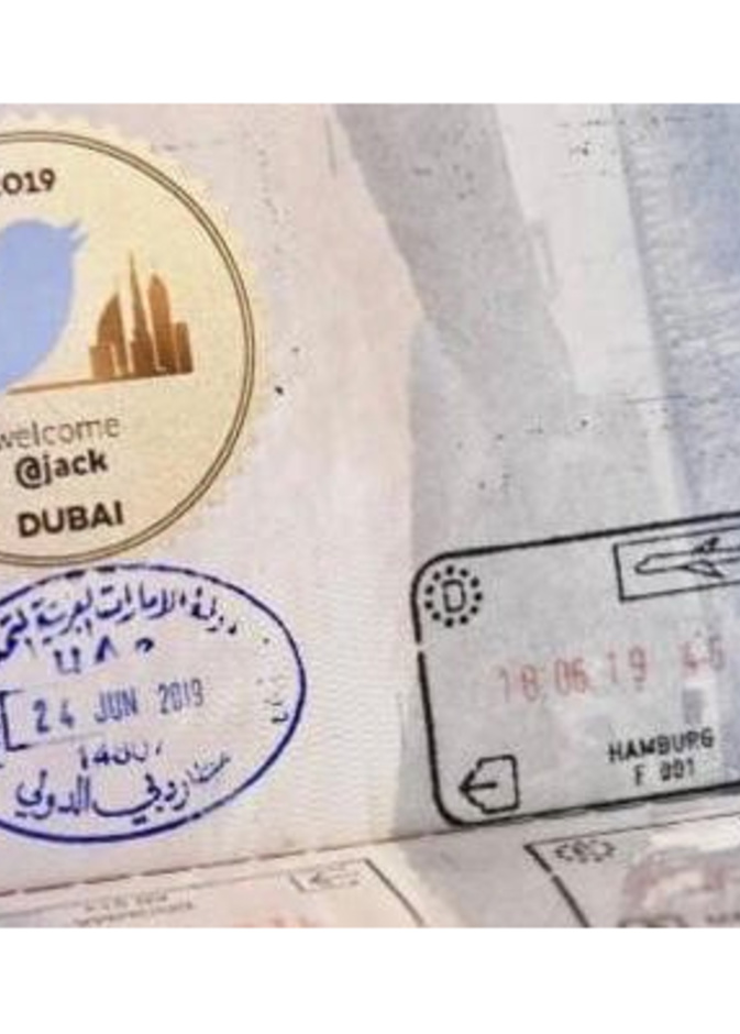 ختم ترحيبي خاص بالرئيس التنفيذي لتويتر عند وصوله مطار دبي