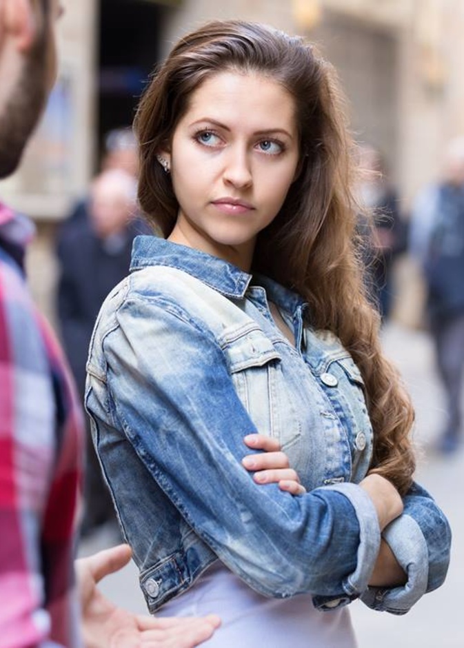 من بين كل النساء.. هذه هي المرأة التي لا يلتفت إليها الرجل أبدا