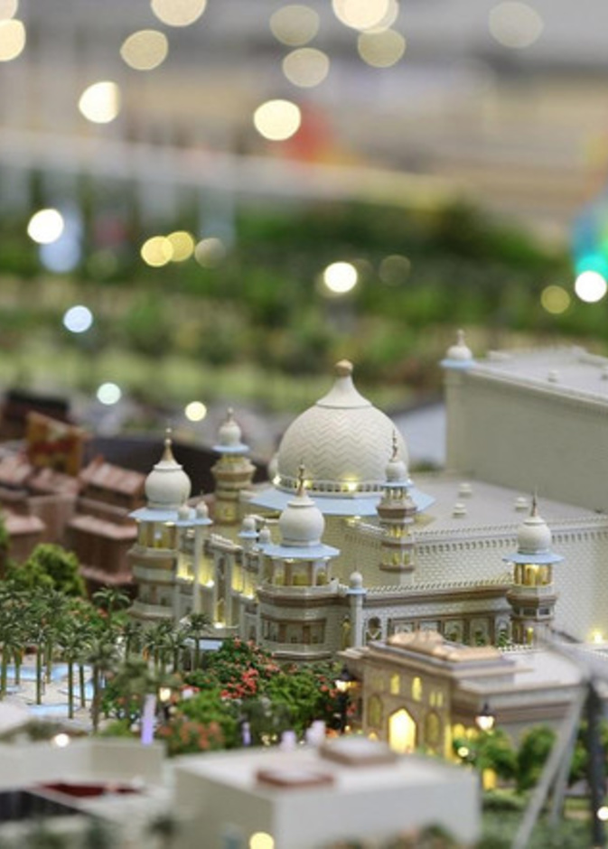 اكتشفوا لقطات ما وراء الكواليس لألعاب المدينة الترفيهية بوليوود باركس دبي