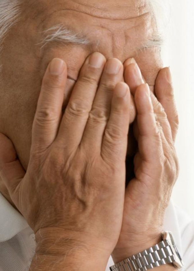 العريس 84 سنة والعروس 15.. والمأذون الى النيابة العامة!