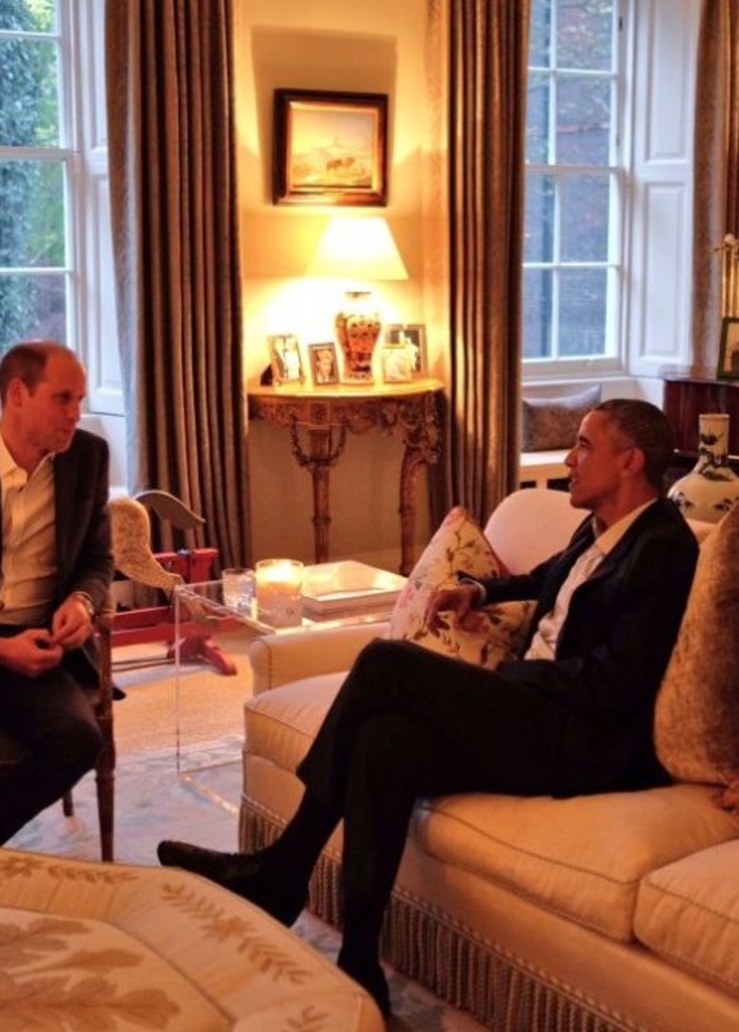 طاولة الاكريليك الشفافة الحديثة دليل على طابع الزوجين للتغيير