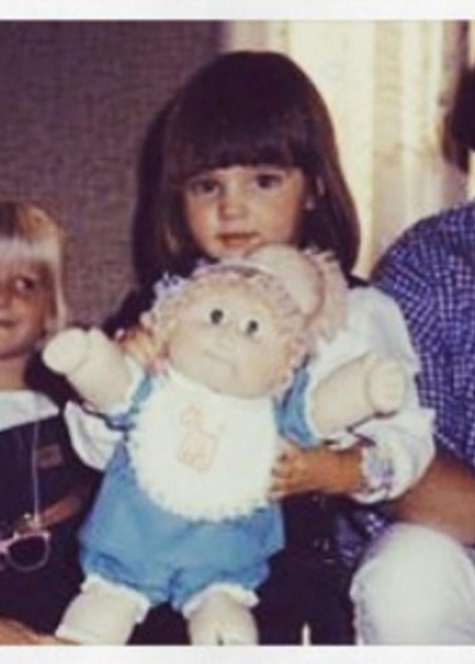 ميراندا كير وهي صغيرة قمر 14