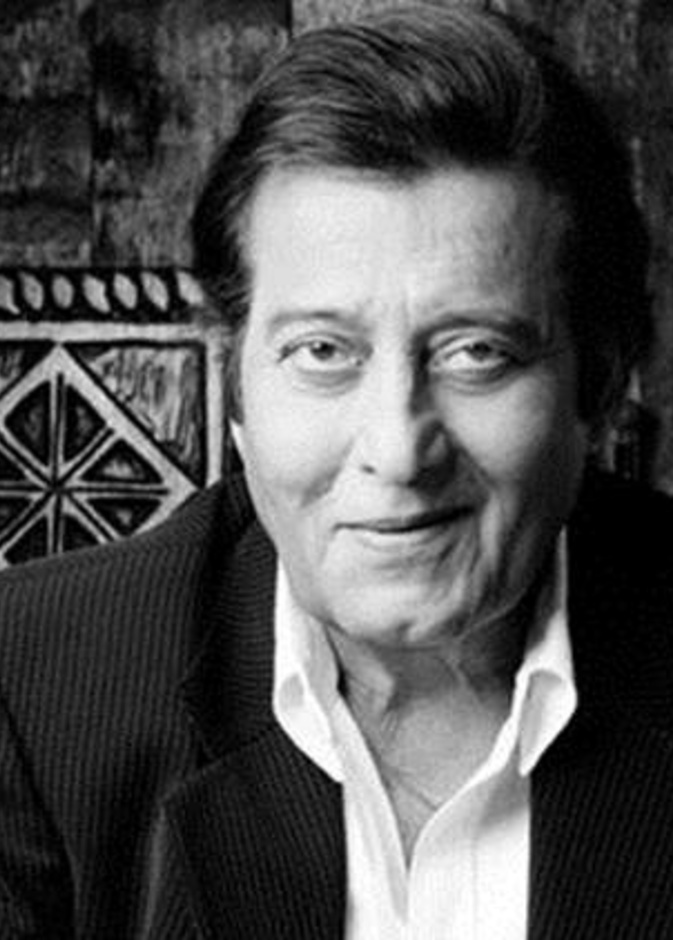 رحيل نجم بوليود فينود خانا