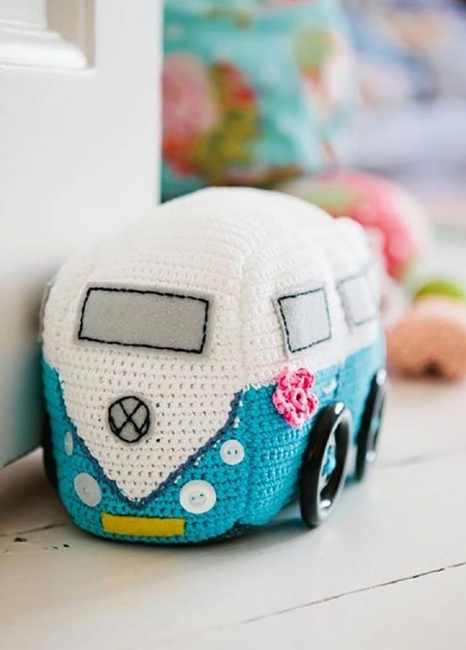 مصد لباب غرف الأطفال مشغول من الكروشيه