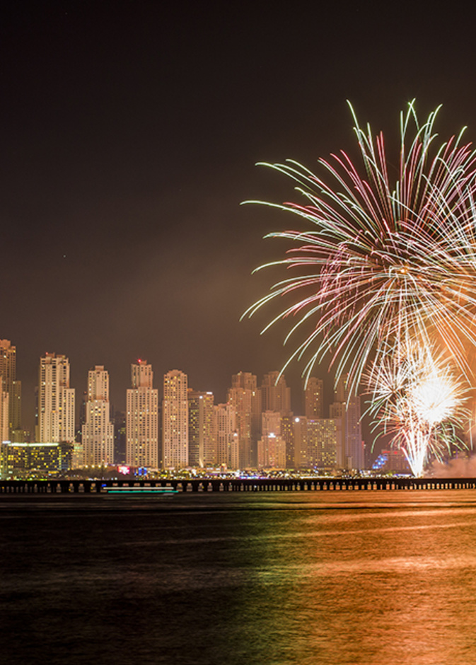 5 أماكن في دبي لمشاهدة الألعاب النارية بمناسبة اليوم الوطني الإماراتي الـ46