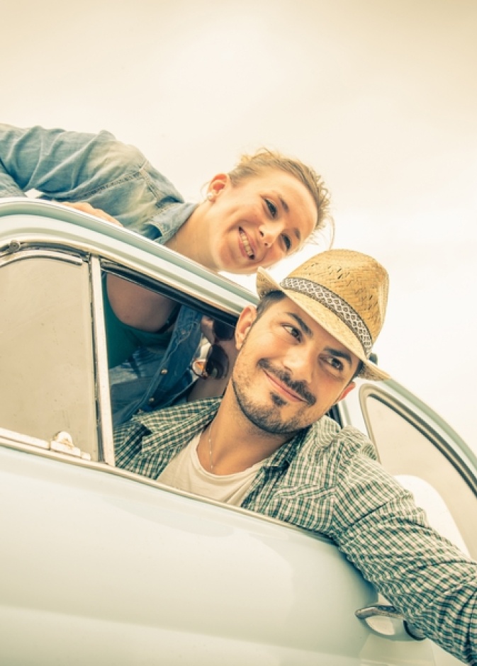 مخالف قانونيا