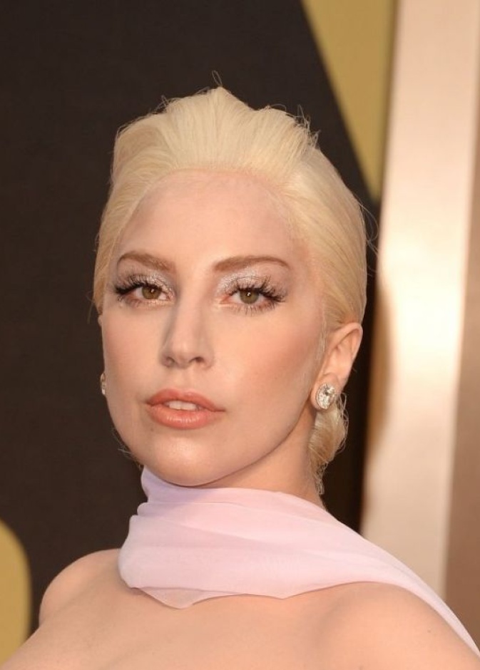 Lady Gaga at the 2014 Academy Awards 