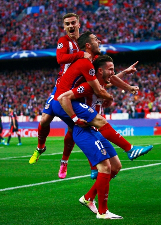 فرحه الفريق بعد الفوز