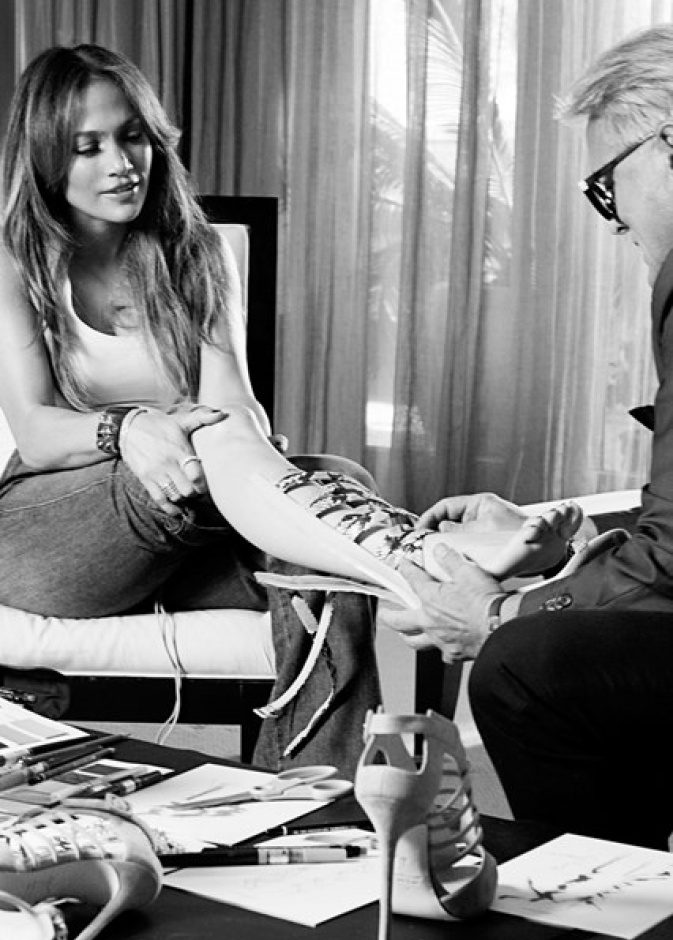  جوسيبه زانوتي Giuseppe Zanotti مع جنيفر لوبيز