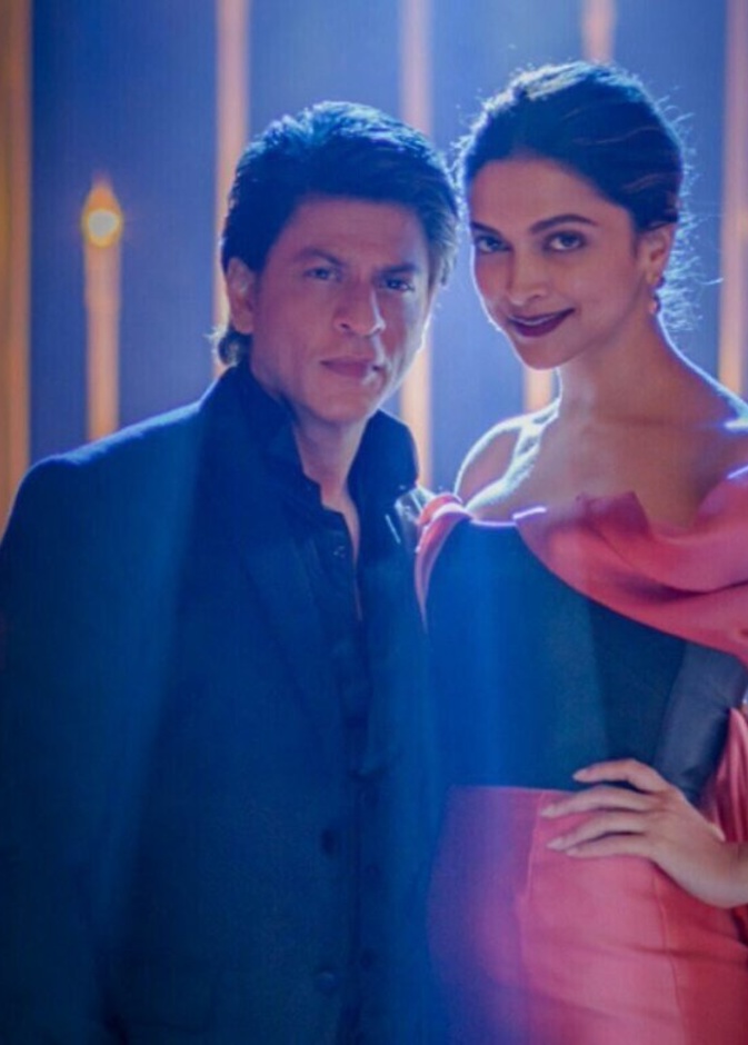 ديبيكا بادوكون ظهرت في الحلقة الأولى من برنامج شاروخان