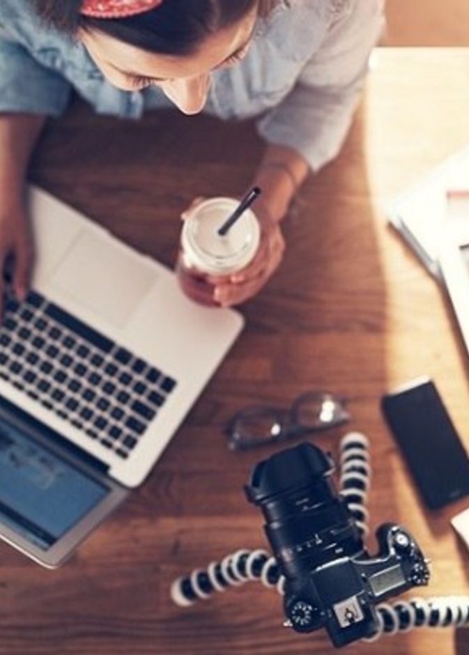 32.7 مليون حساب نشط على 5 مواقع للتواصل الاجتماعي في الإمارات