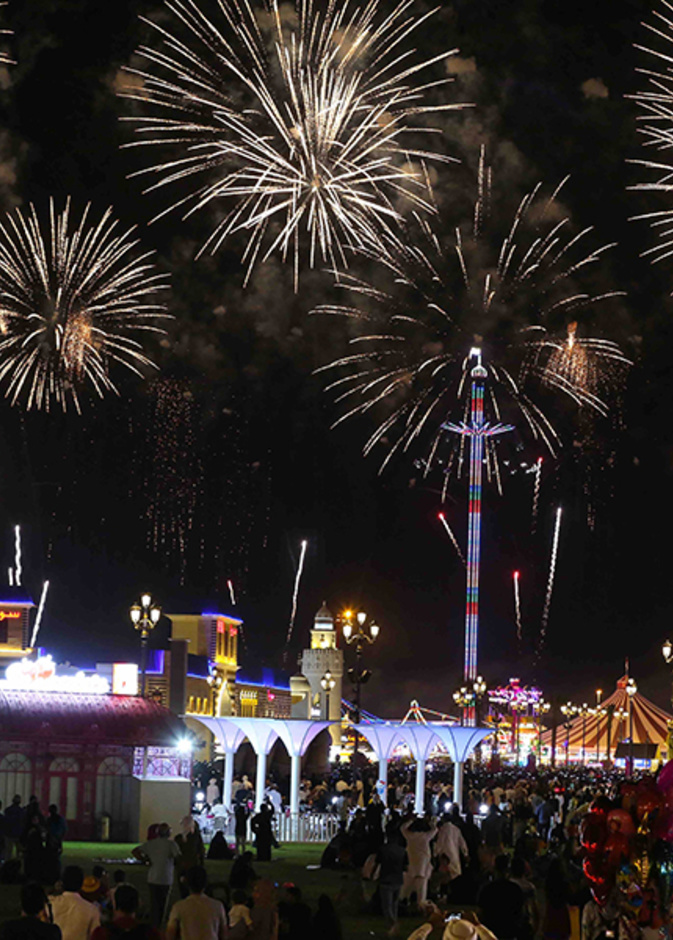 احتفالات القرية العالمية باليوم الوطني الـ46 لدولة الإمارات