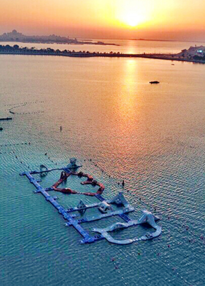 الواجهة البحرية " عَ البحر" في أبوظبي تحتفل بالعيد الوطني الـ47