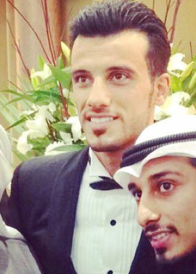 السومه" لاعب الأهلي يحتفل بزفافه في الكويت