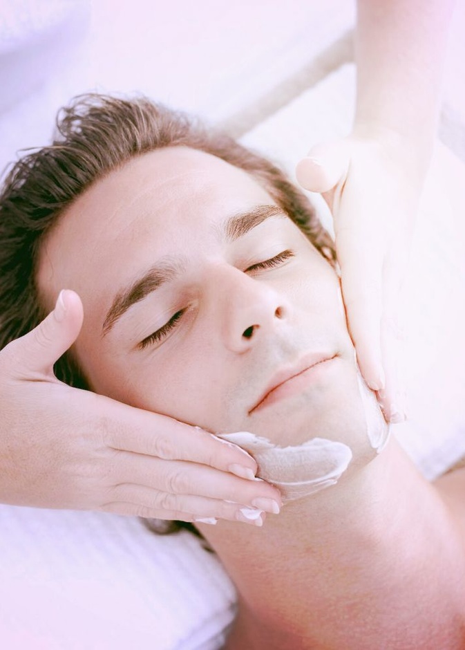 ابعد عن بشرتك ايها الرجل التجاعيد