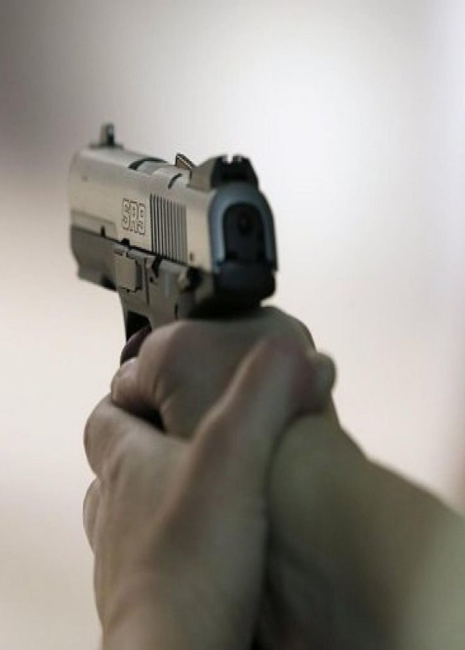 لماذا اطلق مواطن النار على موظف الاستقبال في المستشفى