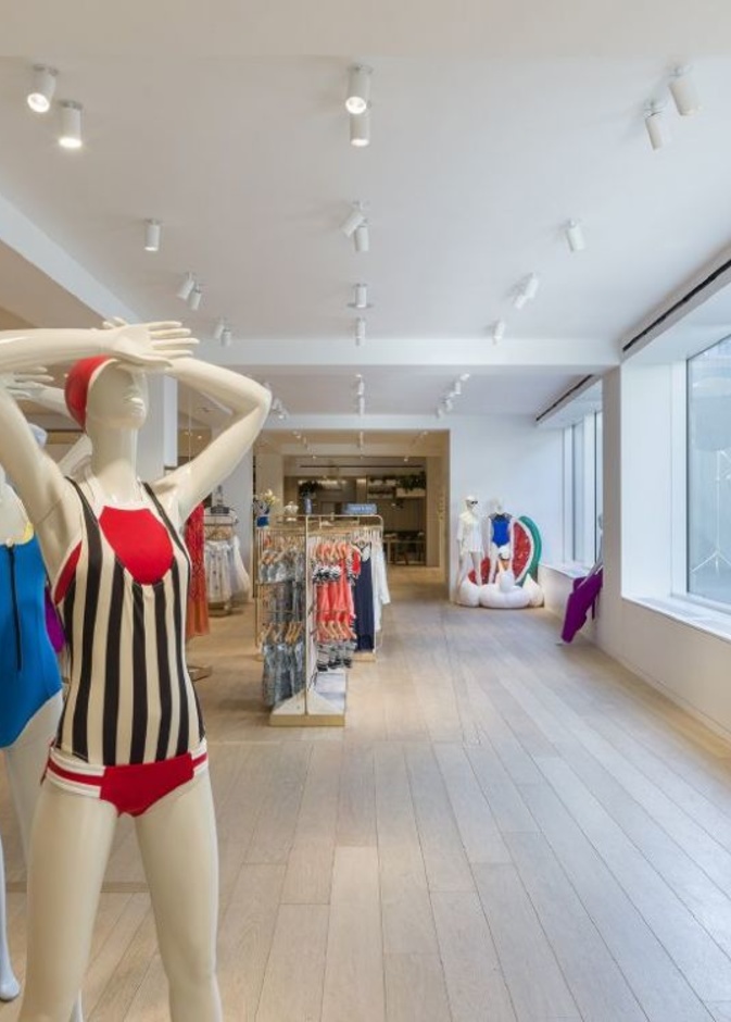 Selfridges  يفتتح   The Body Studio أضخم متجر للألبسة الرياضية
