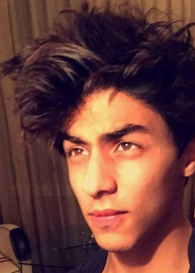 أريان شاروخان .. الإتجاه عالم الأزياء أم بوليود ؟