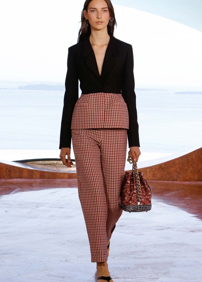 مجموعة خيالية من Dior Cruise لموسم 2016 