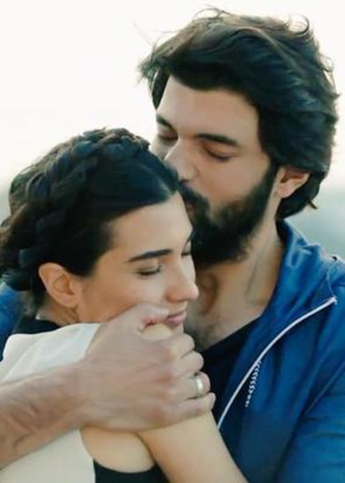 انجين أكيوراك وتوبا بويوكستون