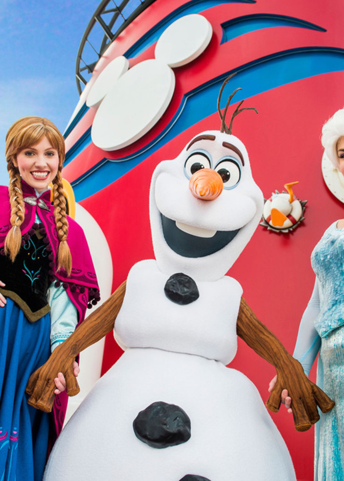 هذا الصيف رحلات بحرية ثلجية بصحبة  شخصيات " Frozen " !