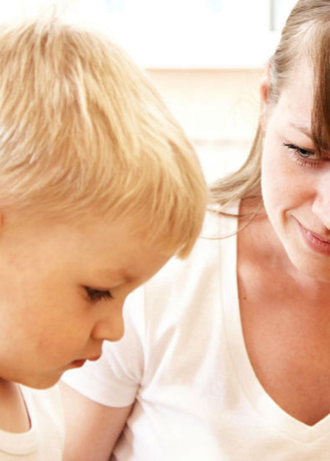 حاوري طفلك كثيرا و افهميه بان الموت هو التطور البيلوجي الطبيعي لجسم الإنسان