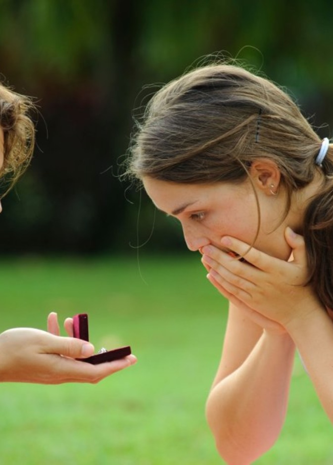 طلب الزواج منها فرفضت فأبرحها ضربا