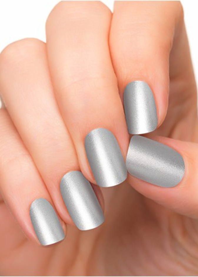 جربي اللون الأحمر الداكن للبشرة المتوسطة