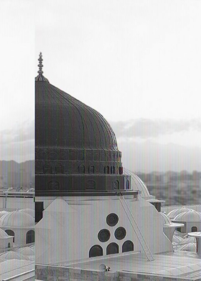 المساجد السبعة عبارة عن مساجد صغيرة بجانب بعضها البعض