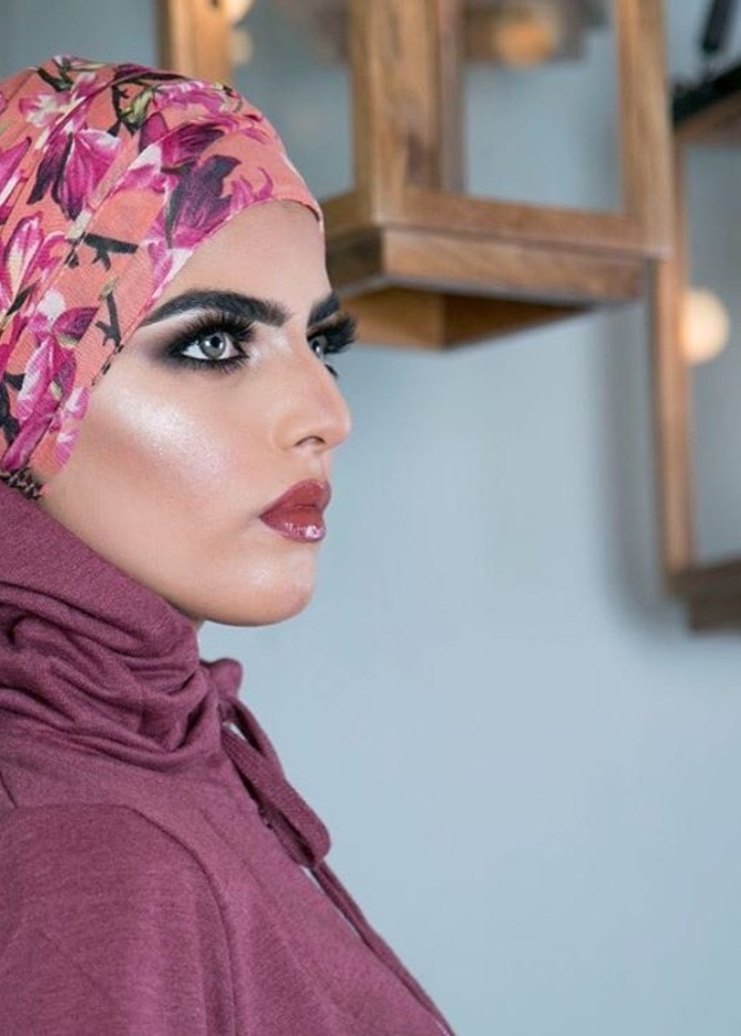 سارة الودعاني تعشق الألوان