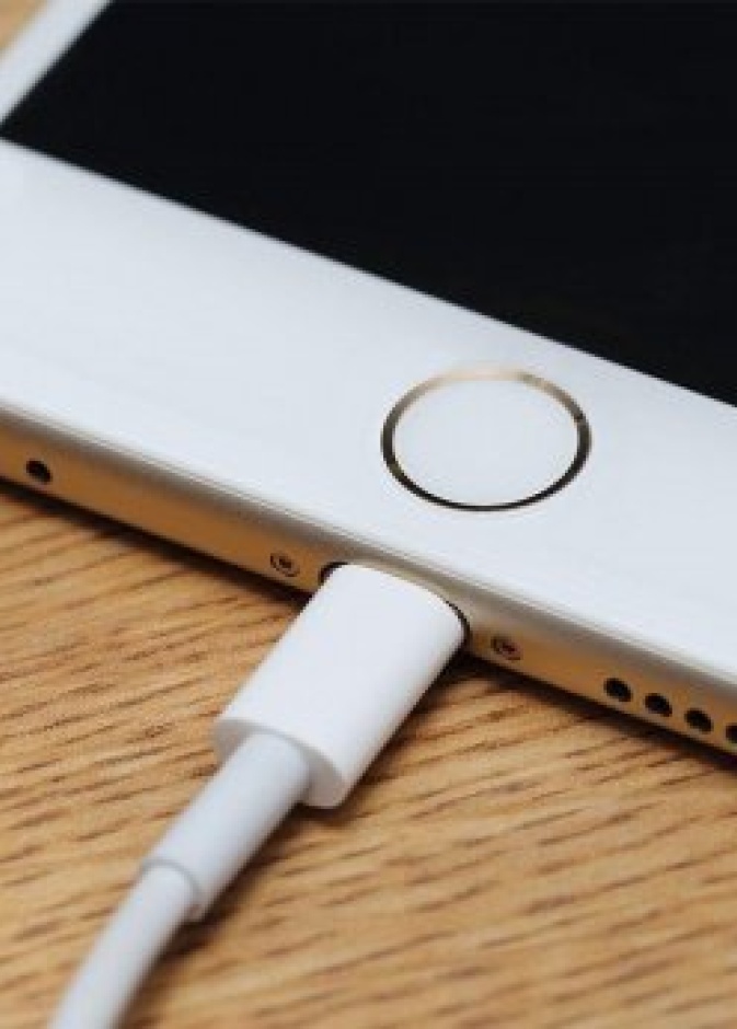 مصرع رجل أمن سعودي و ابنته بسبب شاحن جوال 