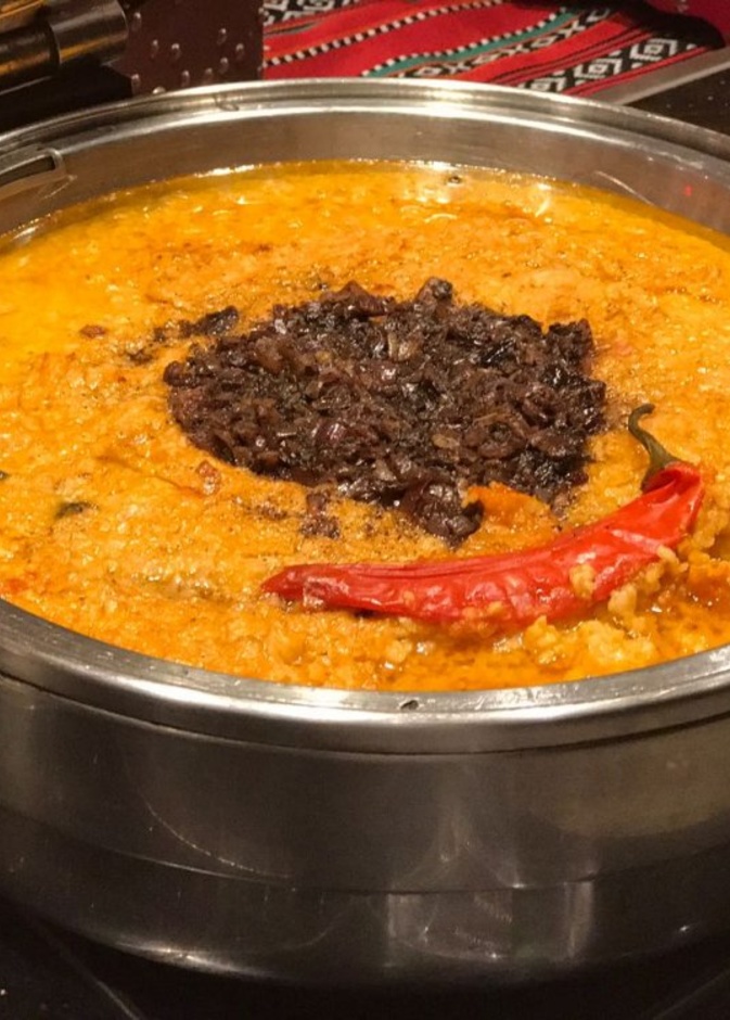 من الأطباق الشعبية من أعمال طرفة