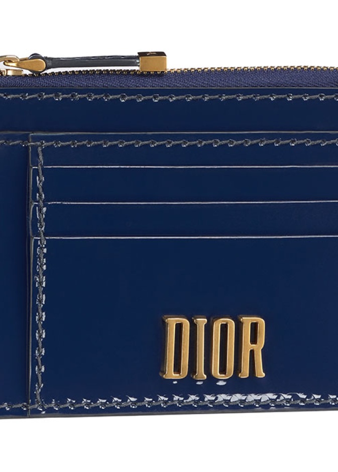 الأزرق يسيطر على مجموعة خريف وشتاء 2017-2018 من Dior