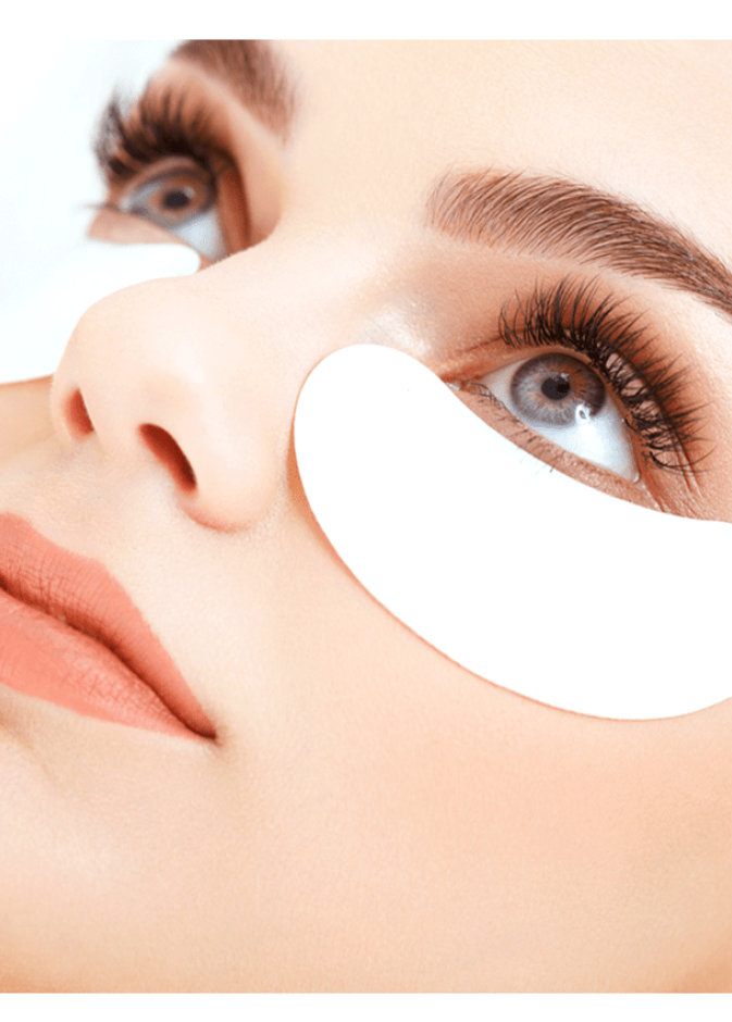 العناية اليومية للعينين تحميها من تشوه جمالها