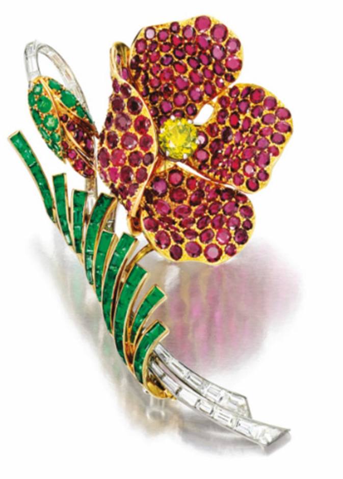 طقم الزمرد من فان كليف أند أربلز