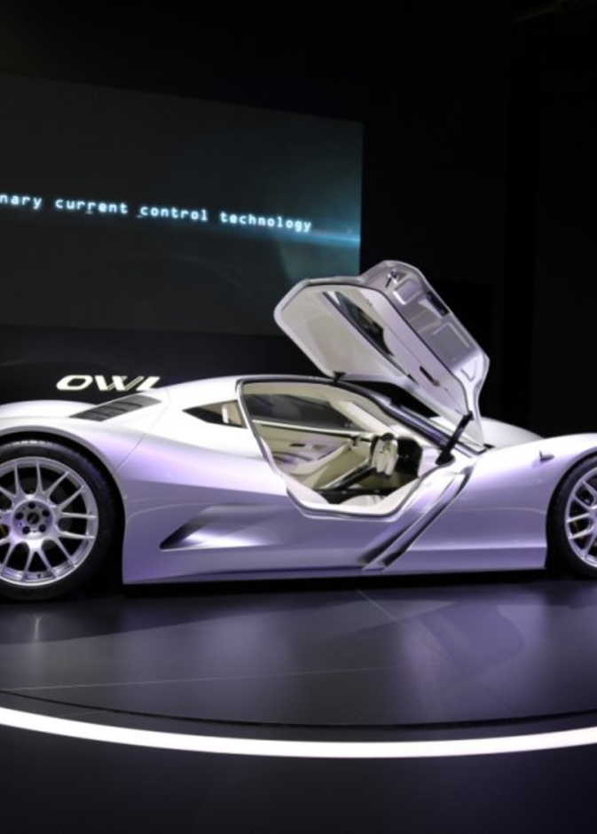 سيارة أسبارك الجديدة مصنوعة من ألياف الكربون