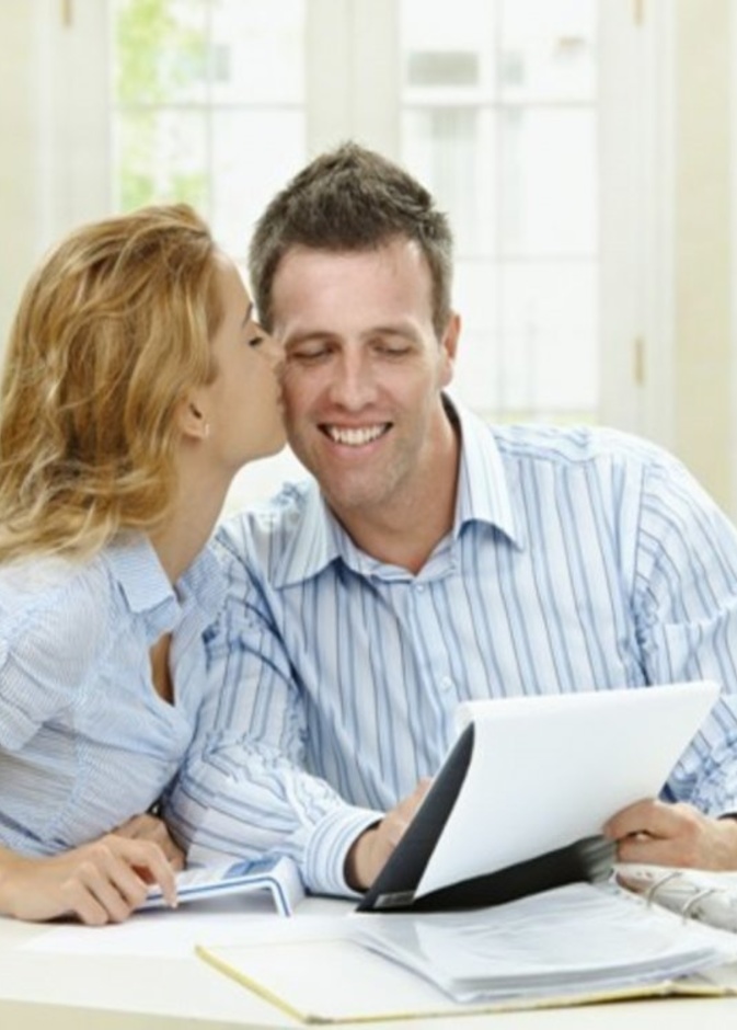 كيف تشجعي خطيبك على المشاركة في خطط حفل الزفاف؟